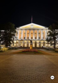 Исторический рассказ Выстрел в Смольном